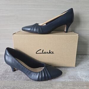 Clarks Shoes Womens Size 8 Linvale Crown Pointed Toe Ultimate Comfort Pump Navy